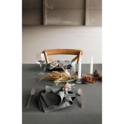 Giftbox-Tafellinnen-Dine In Style-extra Lang Tafelkleed-Donkergrijs 9 Giftbox-Tafellinnen-Dine In Style-extra Lang Tafelkleed-Donkergrijs -Het originele servies. 1000021776 0103