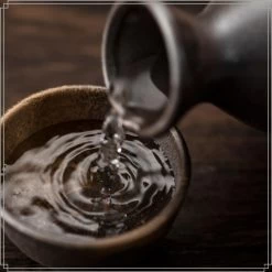 OTIX Sakeset Voor Rijstwijn 5 Delig Van Aardewerk Met 4 Kopjes En Een Fles -Het originele servies. 1000049536 0110