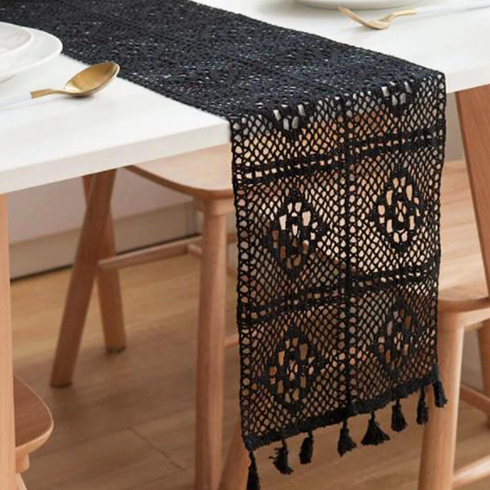 QUVIO Tafelloper Gehaakt Met Fransjes - 300 X 24 Cm - Katoen - Zwart 6 QUVIO Tafelloper Gehaakt Met Fransjes - 300 X 24 Cm - Katoen - Zwart - Afbeelding 4