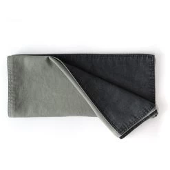 Dutch Rose Tafelloper 40x150 Cm Dubbelzijdig Groen-grijs -Het originele servies. 1000086114 0101