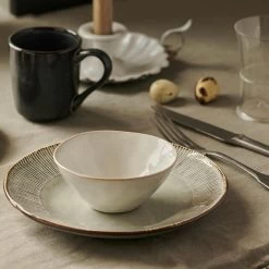 Dutch Rose Giftset 4 Borden 21,5 Cm Creme -Het originele servies. 1000087485 0103